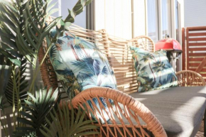Seascape Retreat - Time to Slow Down - Suits Couples or Family with Kids with 2 sleeping spaces